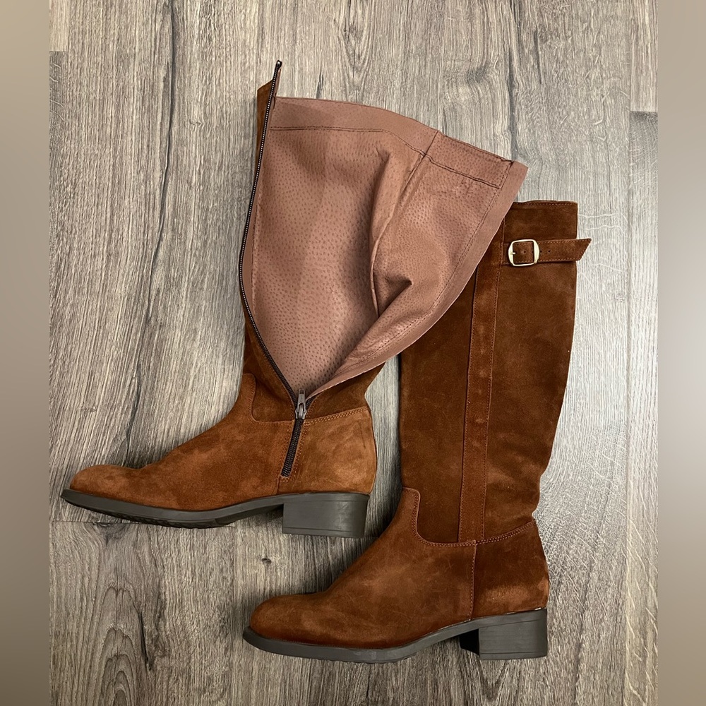 Brown suede boots women Helene Rouge, Size 39. New, Without box and labels.